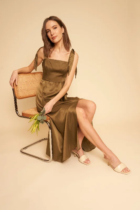 Danielle Dress in Hunter