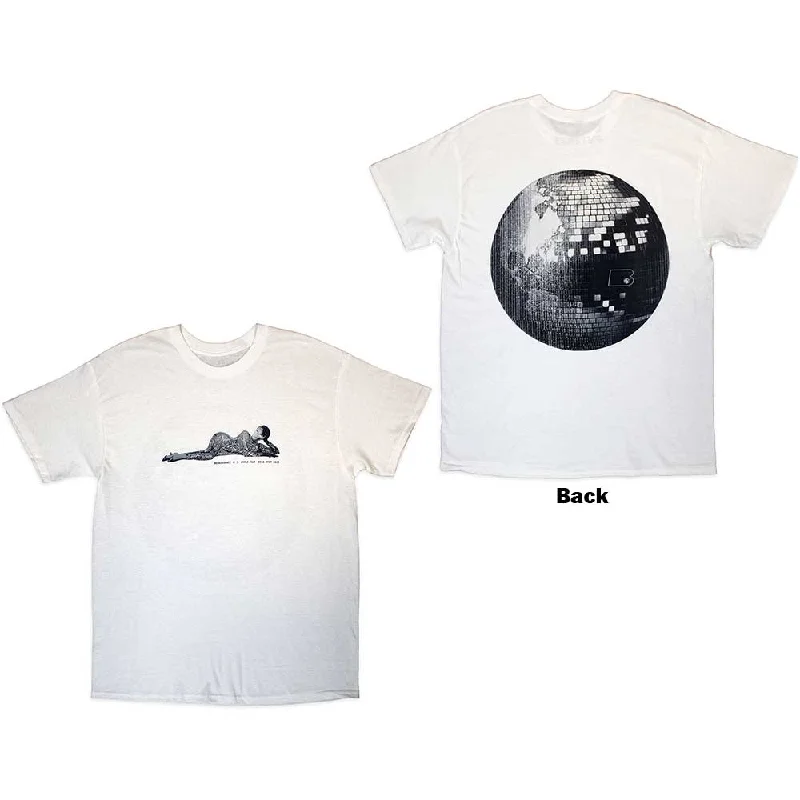 Beyoncé | Official Band T-Shirt | Worldwide Renaissance Tour 2023 (Back Print & Ex-Tour) Elegant Classic Vintage Beyoncé | Official Band T-Shirt | Worldwide Renaissance Tour 2023 (Back Print & Ex-Tour) Elegant Classic Vintage