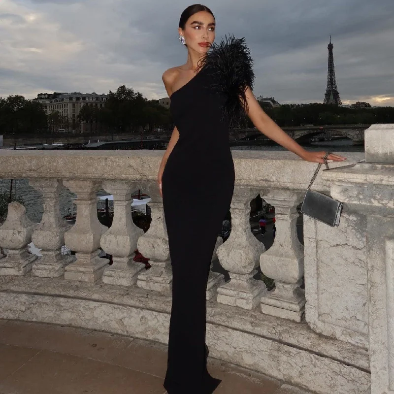 Mademoiselle Elegant One Shoulder Feather Maxi Dress Stylish Off-Shoulder Maxi Dress Mademoiselle Elegant One Shoulder Feather Maxi Dress Stylish Off-Shoulder Maxi Dress