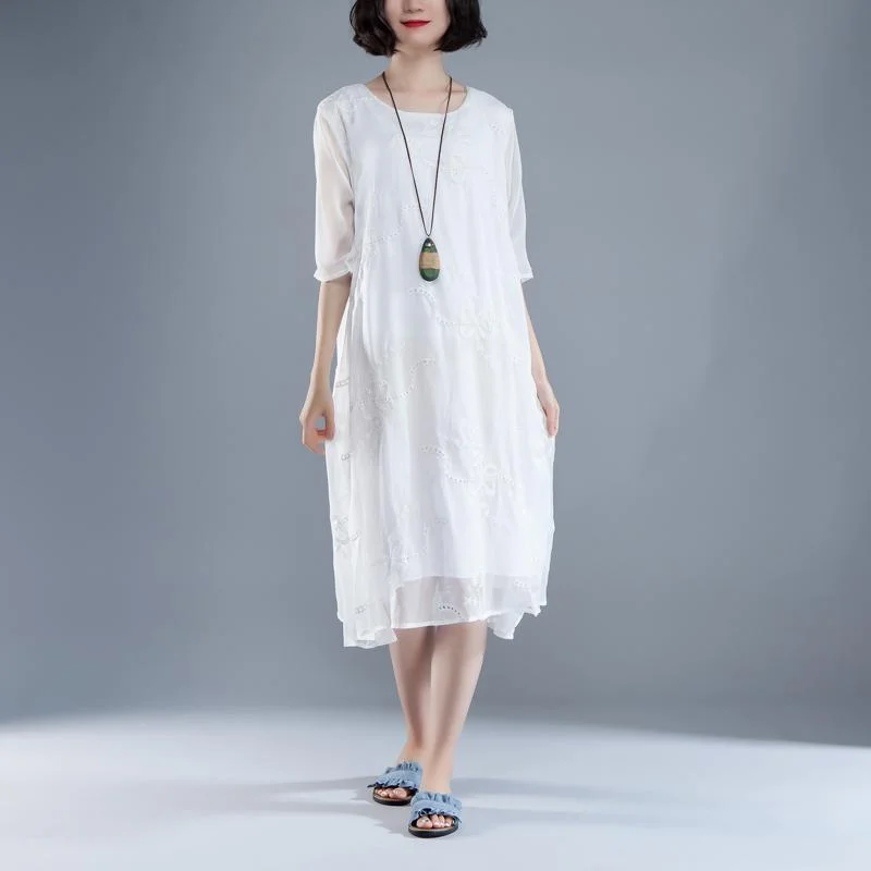 trendy maxi dresses bohemian style Flower Summer Fake Two-piece Retro White Dress Cozy Cold-Shoulder Maxi Dress trendy maxi dresses bohemian style Flower Summer Fake Two-piece Retro White Dress Cozy Cold-Shoulder Maxi Dress
