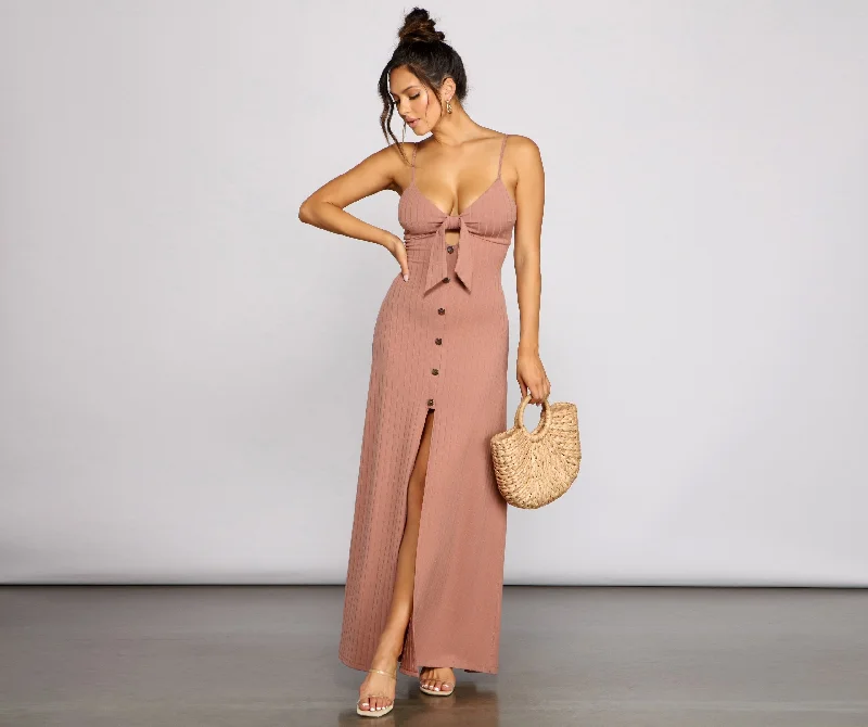 Effortless Style Stylish Tie-Front Maxi Dress