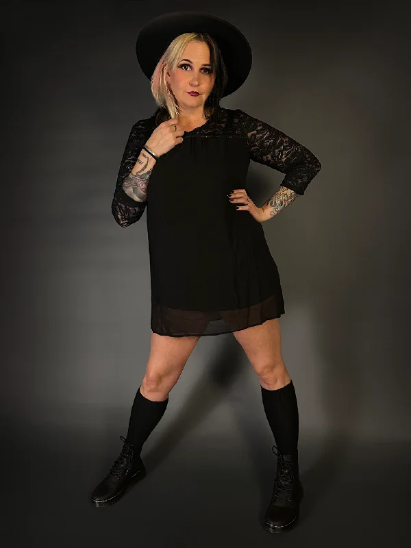 V Neck Lace Yoke Ruched 3/4 Sleeve Goth Mini Dress in Black