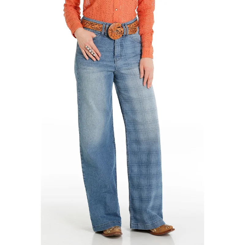 Cinch Women's Wide Leg Light Stone Washed Jeans